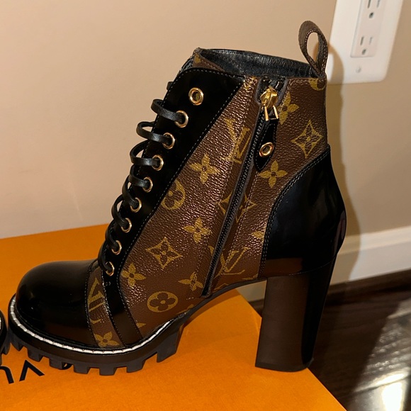**SOLD** Authentic Louis Vuitton Star Trail Ankle boot Size 38 - Picture 6 of 13